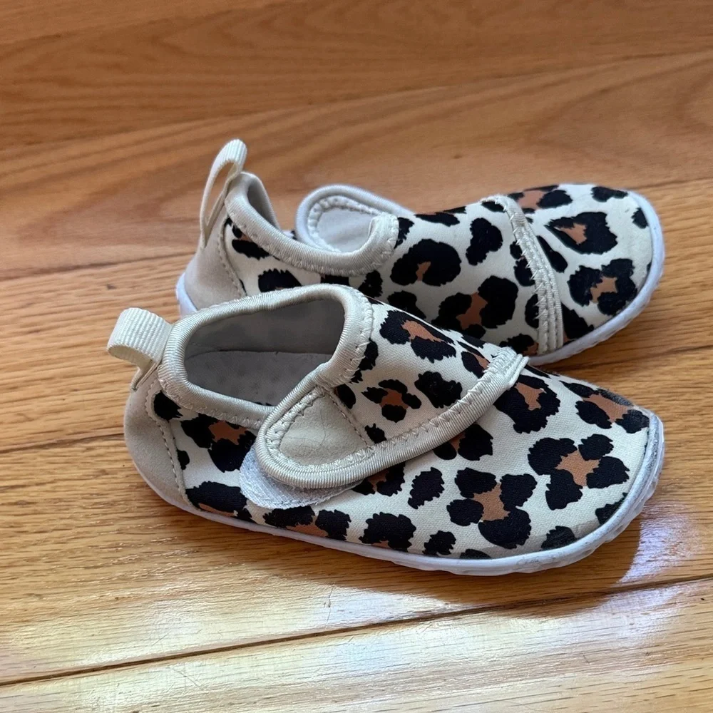 Leopard Print Water Shoes size 5